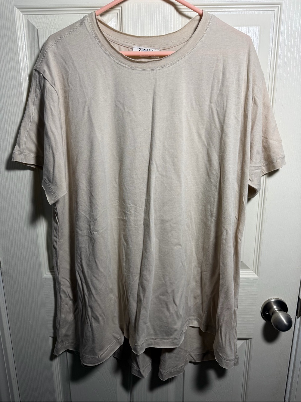 NWOT Women’s Zenana Cream Short-Sleeve Crewneck Tee, size Large/X-Large